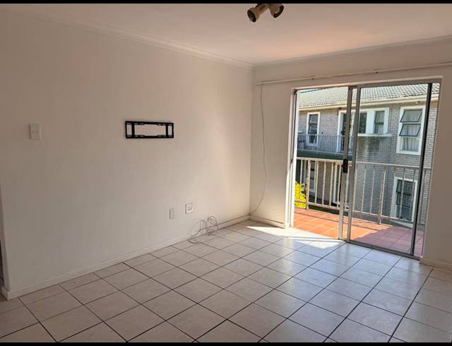 2 BEDROOM APARTMENT FOR SALE IN OAKGLEN